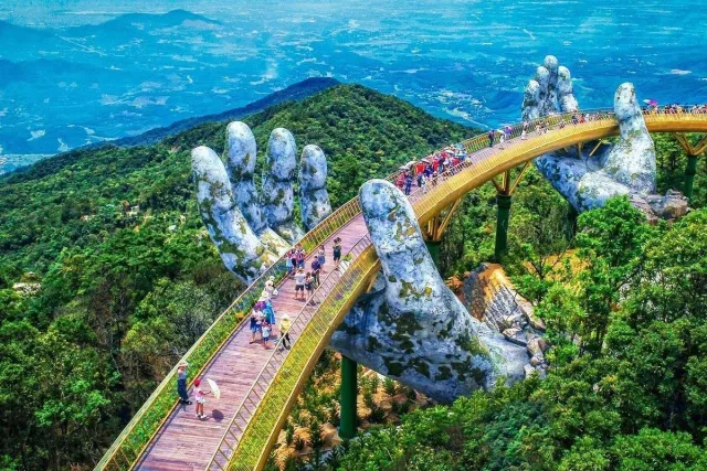The Golden Bridge, Da Nang