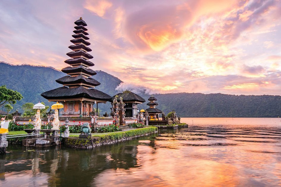 Bali Travel Guide: Ubud, Uluwatu, Nusa Penida & the South